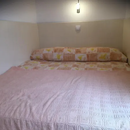 Apartman Lili * 포드고리차